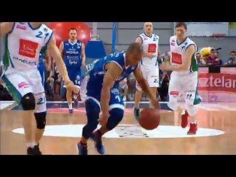 Thomas między nogami obrońcy i punkty z faulem! #TBLPL