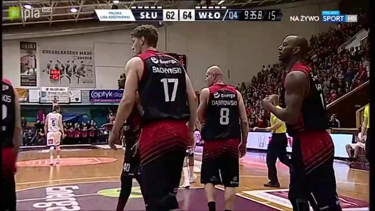 Dąbrowski skuteczny w ataku i świetny w obronie #plkpl