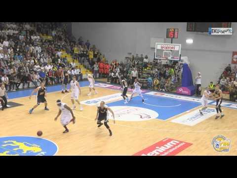Efektowny Dunk Kevin Johnson