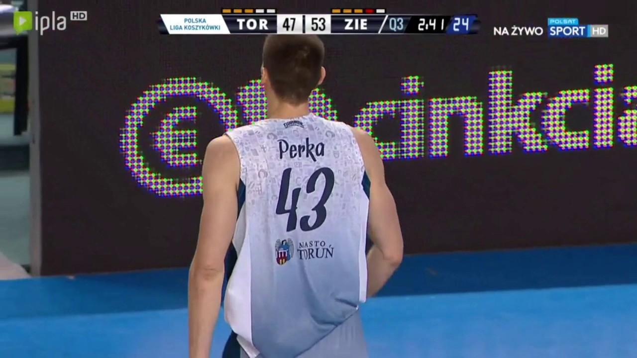 Aleksander Perka znów trafiał ważne trójki #PLKPL