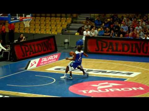 Russell Robinson - przechwyt i punkty w kontrze - Gdynia Basket Cup 2015