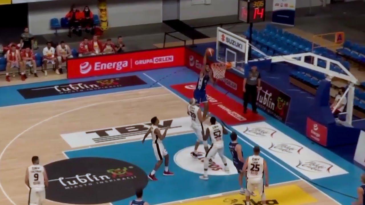 Alley-oop bez patrzenia! CO ZA AKCJA! #EnergaBasketLiga #PLKPL