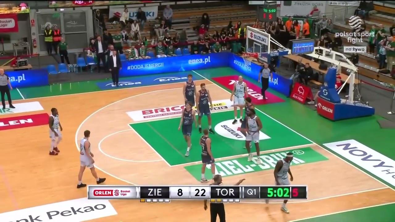 Mate Vucić efektownie blokuje! #ORLENBasketLiga #PLKPL