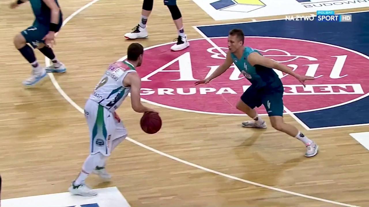 Łączyński skutecznie z faulem! #EnergaBasketLiga #PLKPL