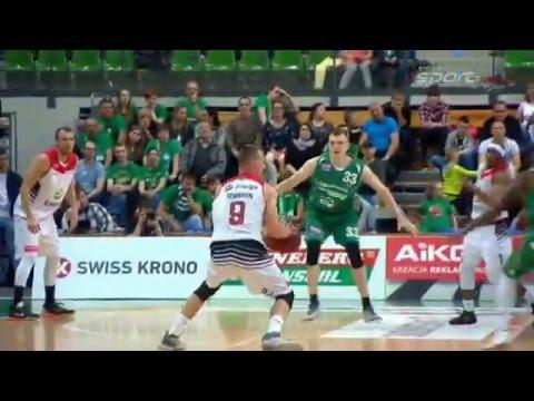 Dee przechwytuje, ratuje piłkę i asystuje na leżąco! #TBLPL