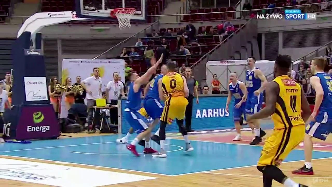 MEGA blok Dariusza Wyki! #EnergaBasketLiga #PLKPL