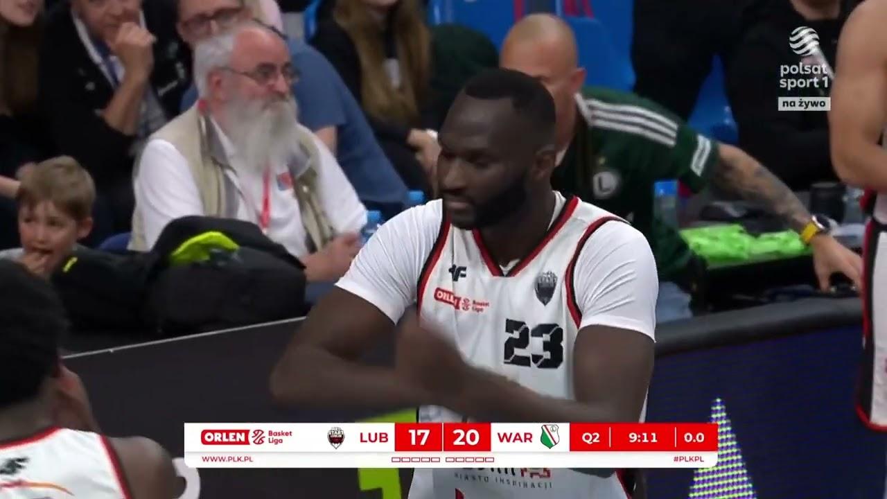  Ousmane Drame świetnie blokuje!