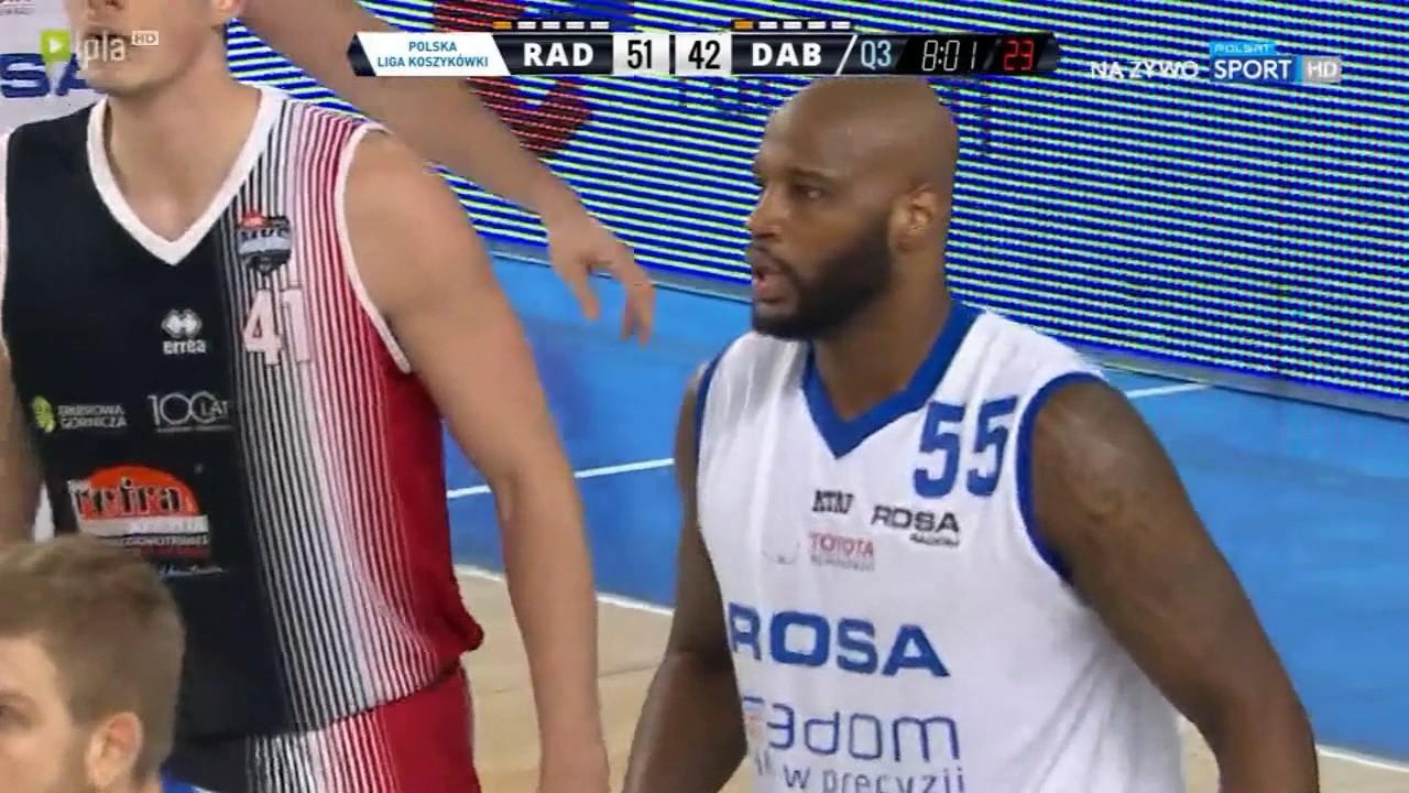 Świetne podanie Darnella Jacksona i Michał Sokołowski kończy kontrę wsadem! #PLKPL