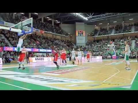 Łukasz Koszarek&Quinton Hosley - alley-oop - Stelmet Zielona Góra