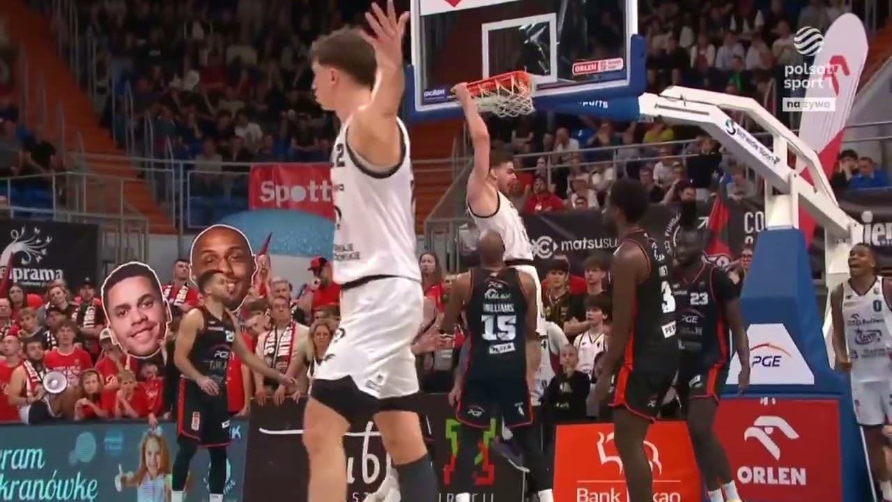 Kameron McGusty! Złota asysta!