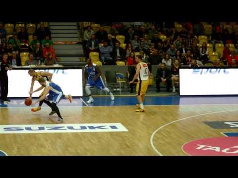 Paweł Leończyk - przechwyt i wsad - Gdynia Basket Cup 2015