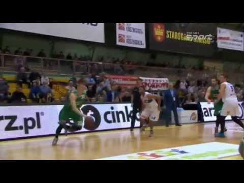 Karol Gruszecki wsad po linii końcowej!
