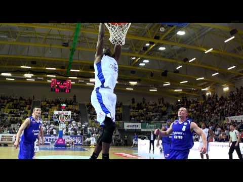 Qyntel Woods dunk - Super Slow Motion - AZS Koszalin