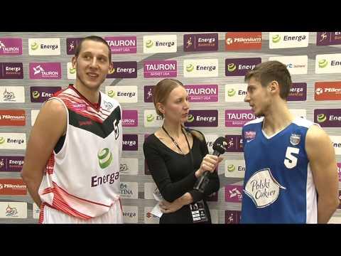 Zawodnicy po meczu ENERGA CZARNI Słupsk 77:76 POLSKI CUKIER Toruń