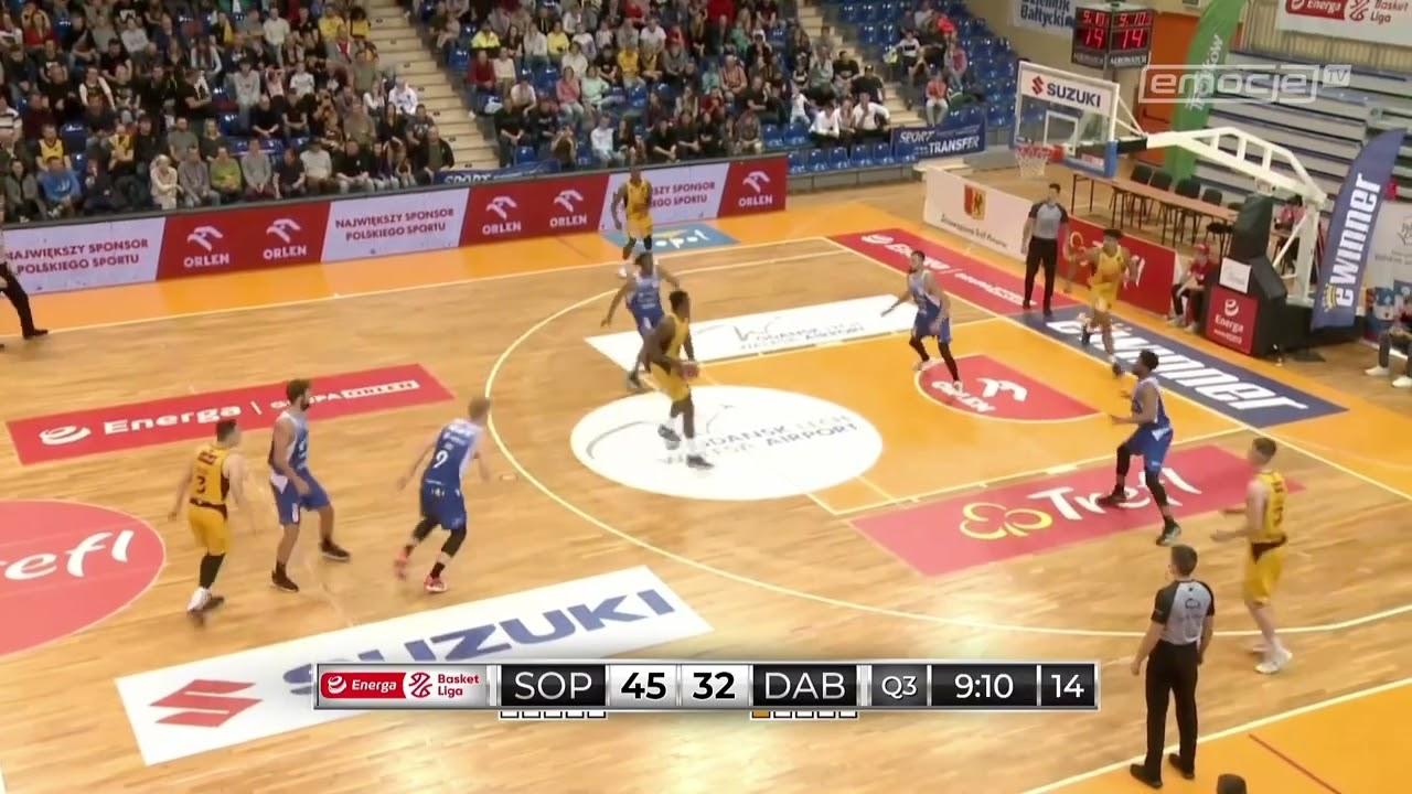 Matthias Tass blokuje do tablicy #EnergaBasketLiga #PLKPL