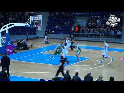 Green & Kovalenko alley-oop!