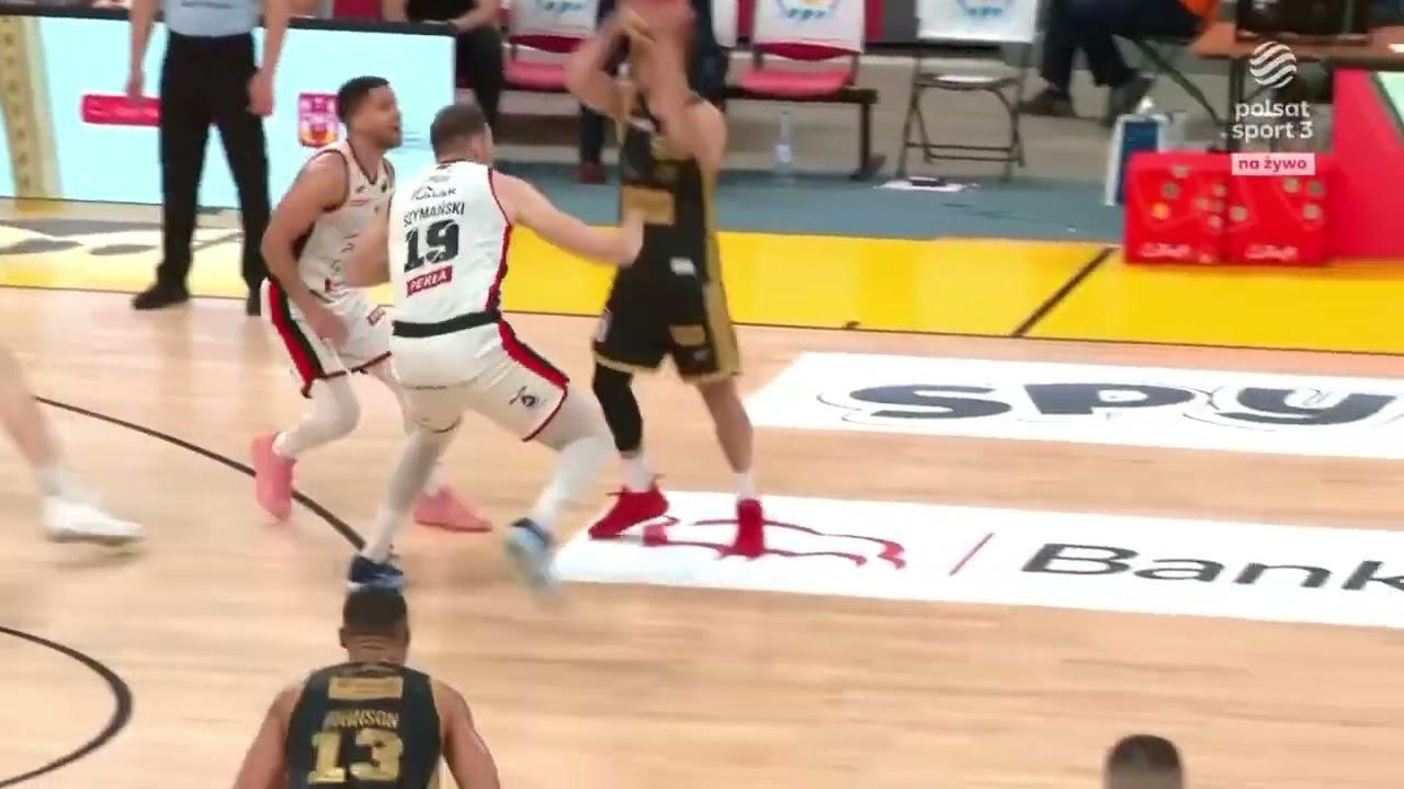 Marcus Weathers z góry!