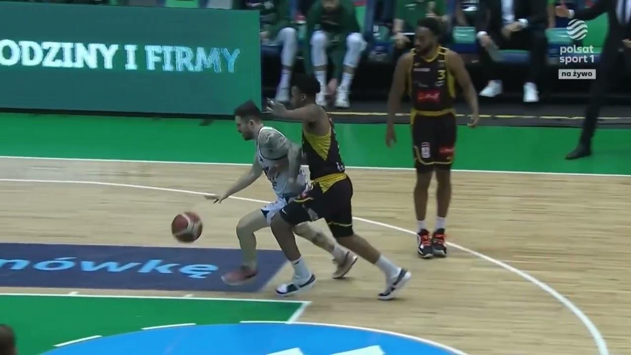  Paul Scruggs blokuje do tablicy! #ORLENBasketLiga #PLKPL