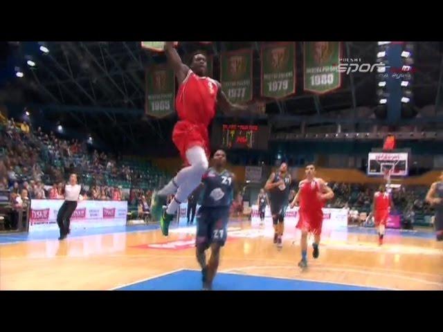 Przechwyt i wsad Jarvisa Williamsa