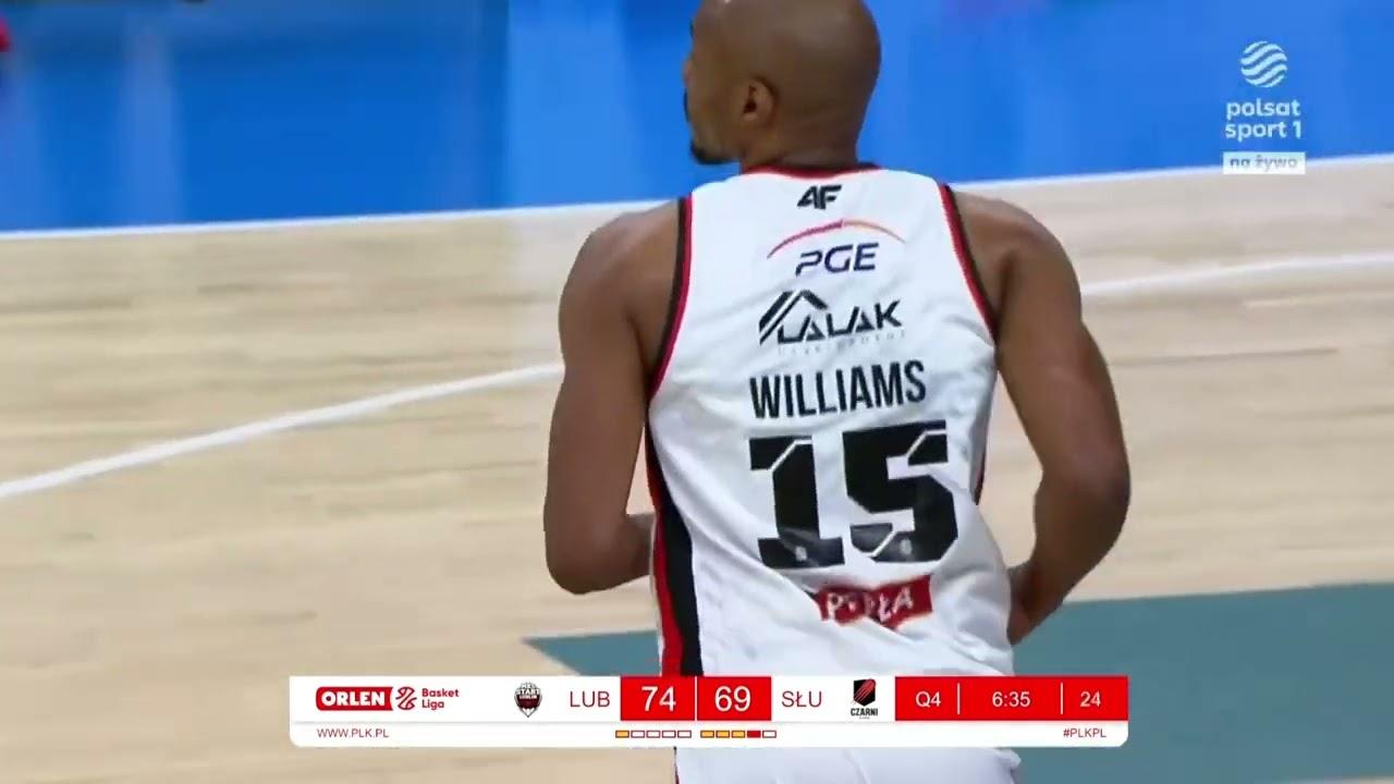 C.J. Williams za trzy!