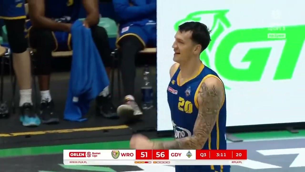 Showtime! Nemanja Nenadić!