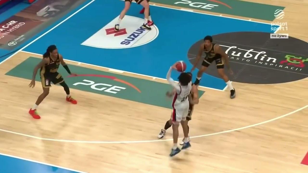 Decydująca trójka! Tevin Brown!