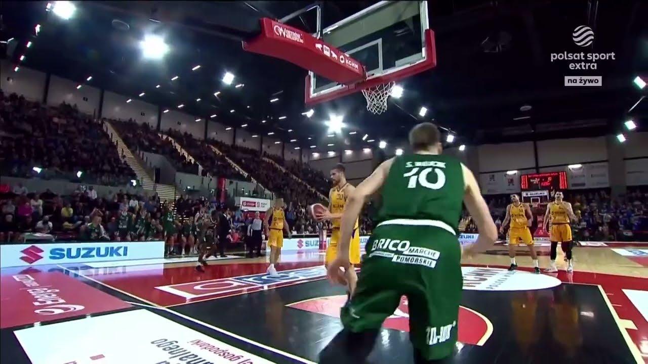 Szymon Wójcik wystrzelił w stronę kosza! Co za akcja! #EnergaBasketLiga #PLKPL