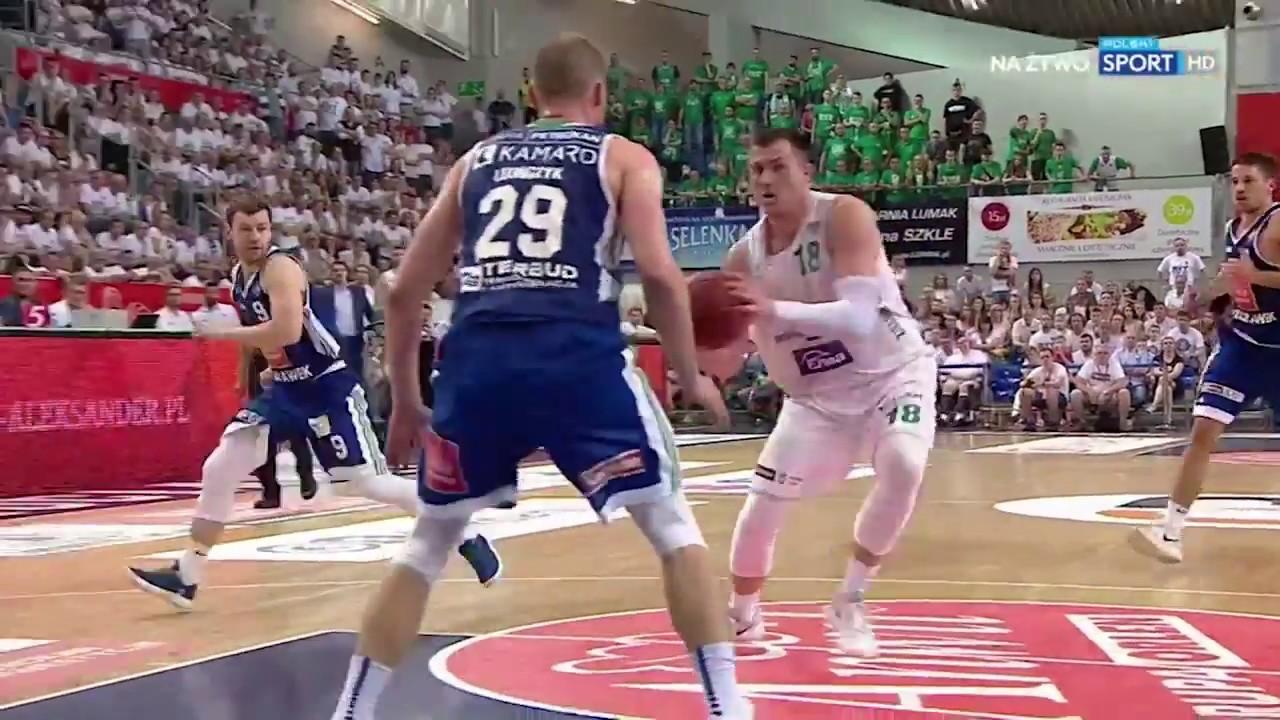 Dragicević zatańczył z obroną! #EnergaBasketLiga #PLKPL