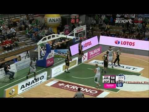 Skrót: Stelmet - Trefl - mecz 1 - PLAY-OFF 2014 - Tauron Basket Liga