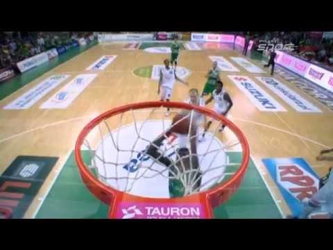 Christian Eyenga nad koszem! - Tauron Basket Liga