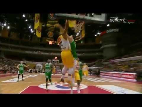 Skrót: Stelmet - Trefl - mecz 3 - PLAY-OFF 2014 - Tauron Basket Liga