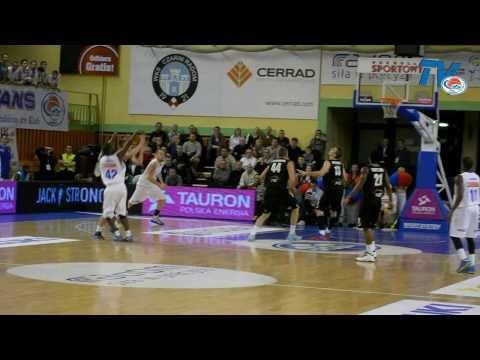 RosaTV: Elijah Johnson w ostatniej sekundzie pierwszej połowy meczu...