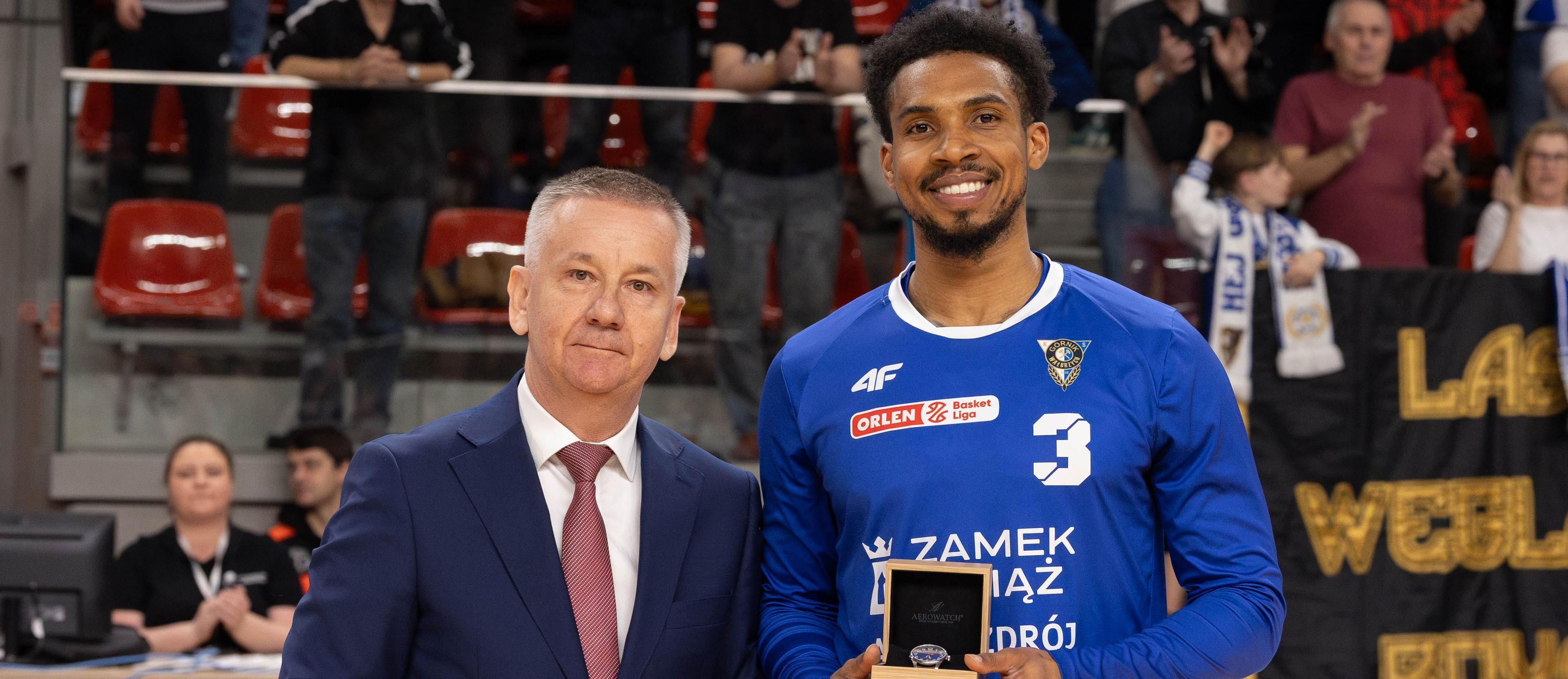 Ike Smith MVP stycznia i lutego