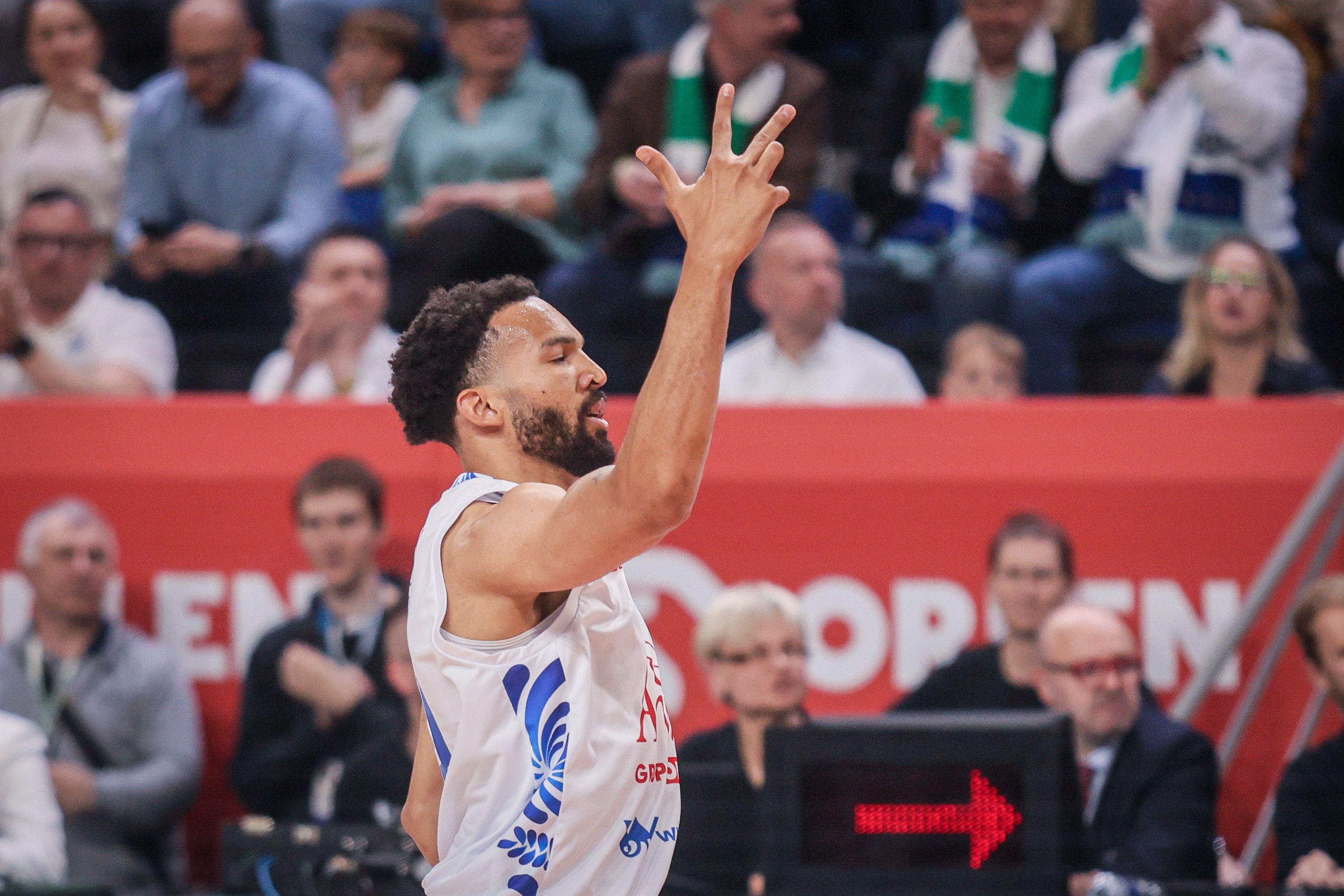 Anwil - Arriva Polski Cukier (2): 18 trójek gospodarzy, pewna wygrana