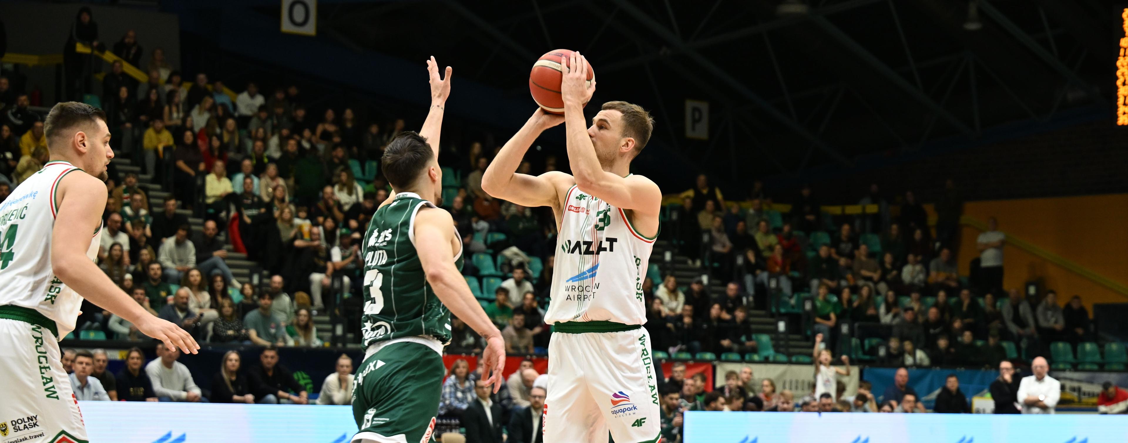 Pewna wygrana WKS Śląska w hicie!