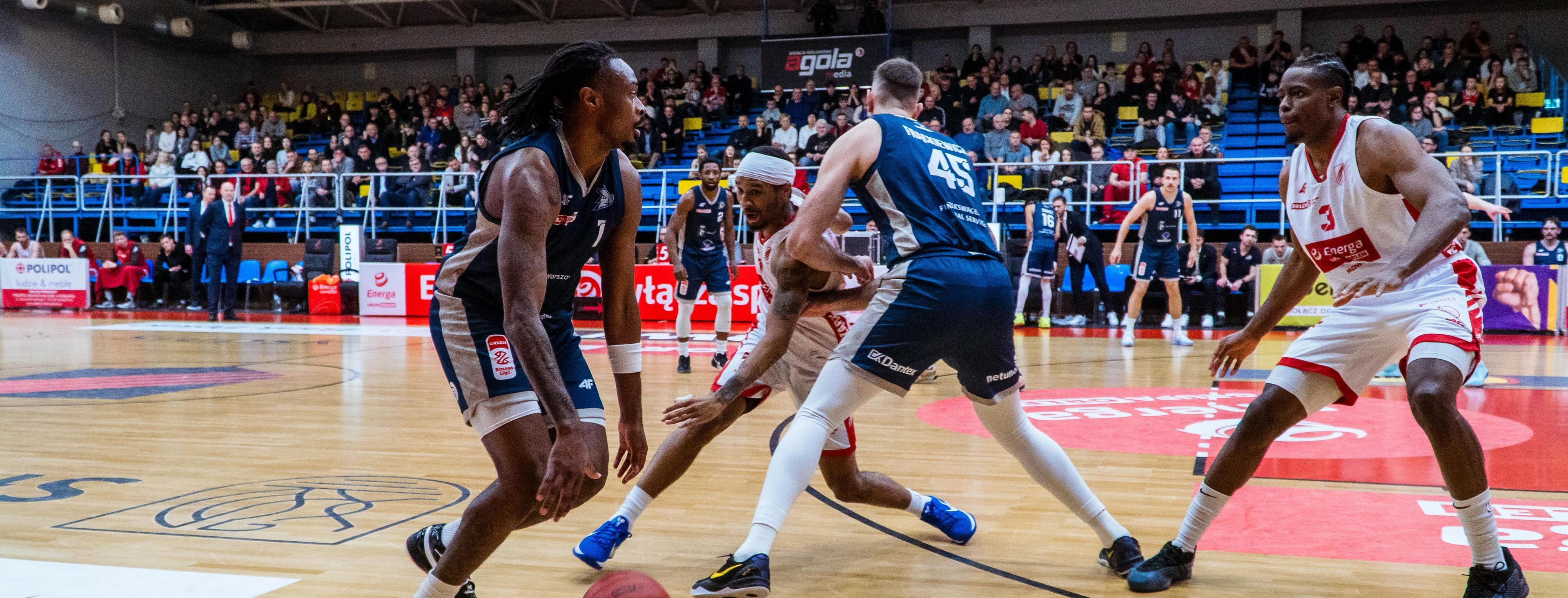 Dziki wygrywają w Słupsku!