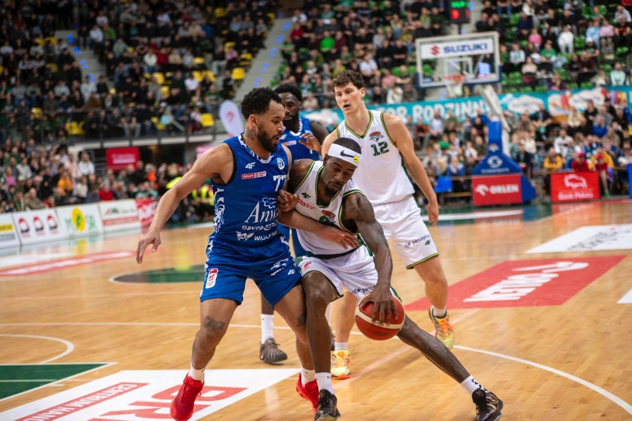 Zastal lepszy od Anwilu, 31 punktów Lewisa