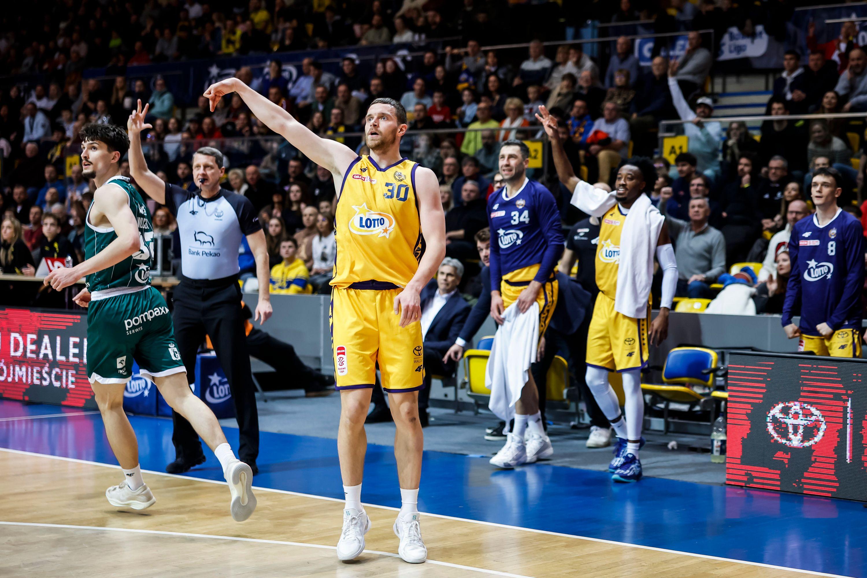 Pewna wygrana AMW Arki z Legią!