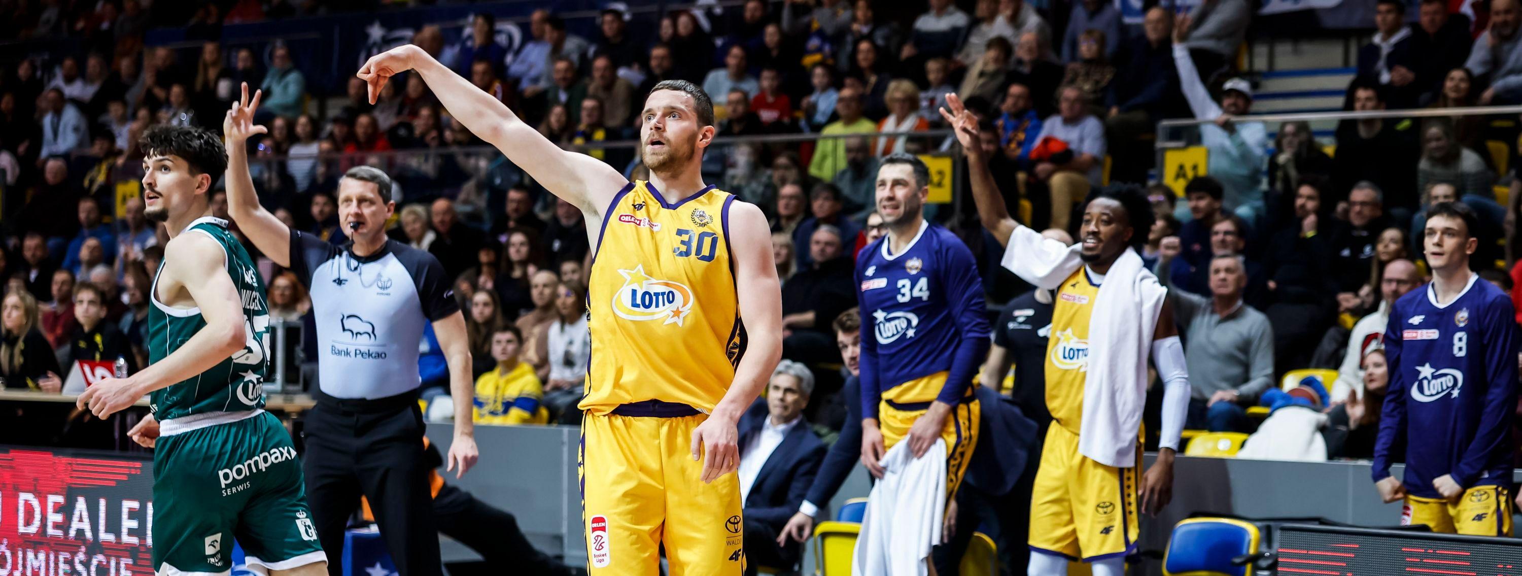 Pewna wygrana AMW Arki z Legią!