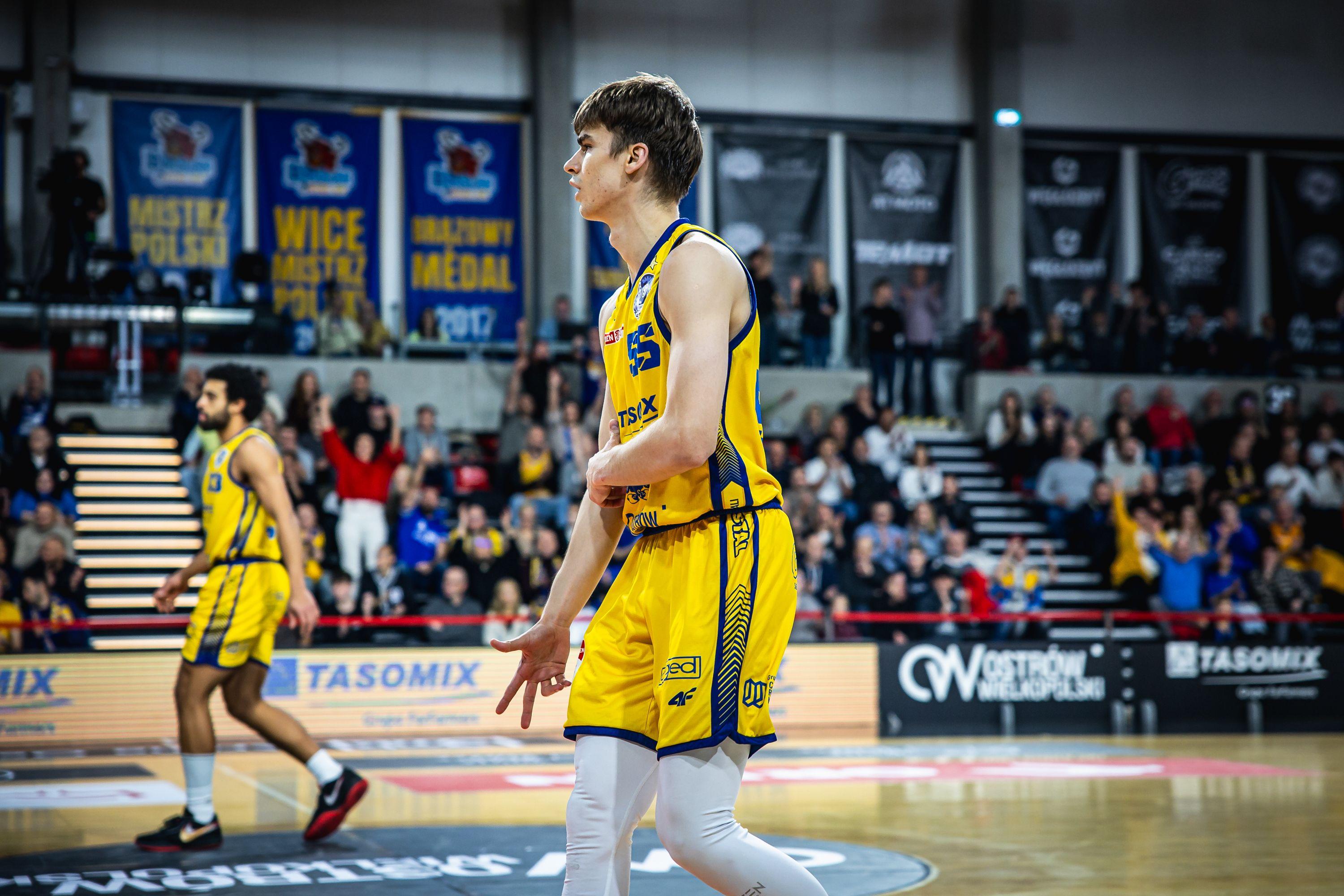 Wideo: 5 trójek Michała Pluty