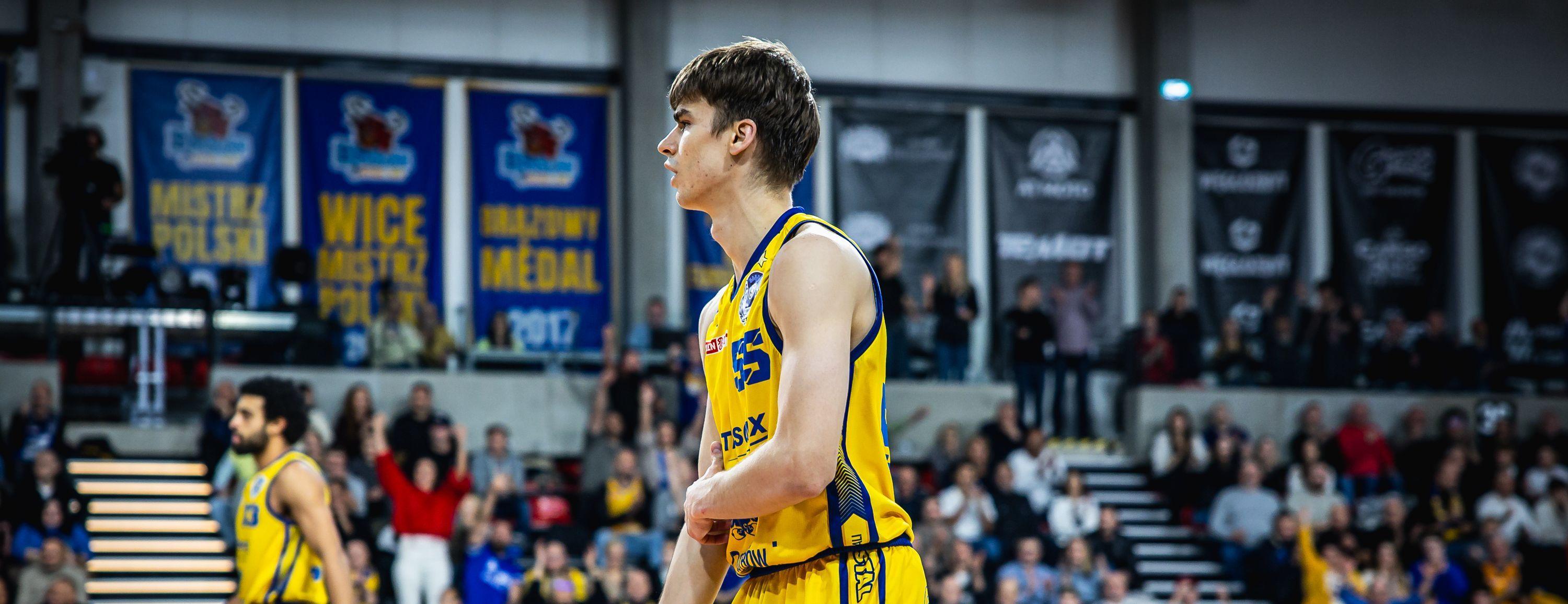 Wideo: 5 trójek Michała Pluty