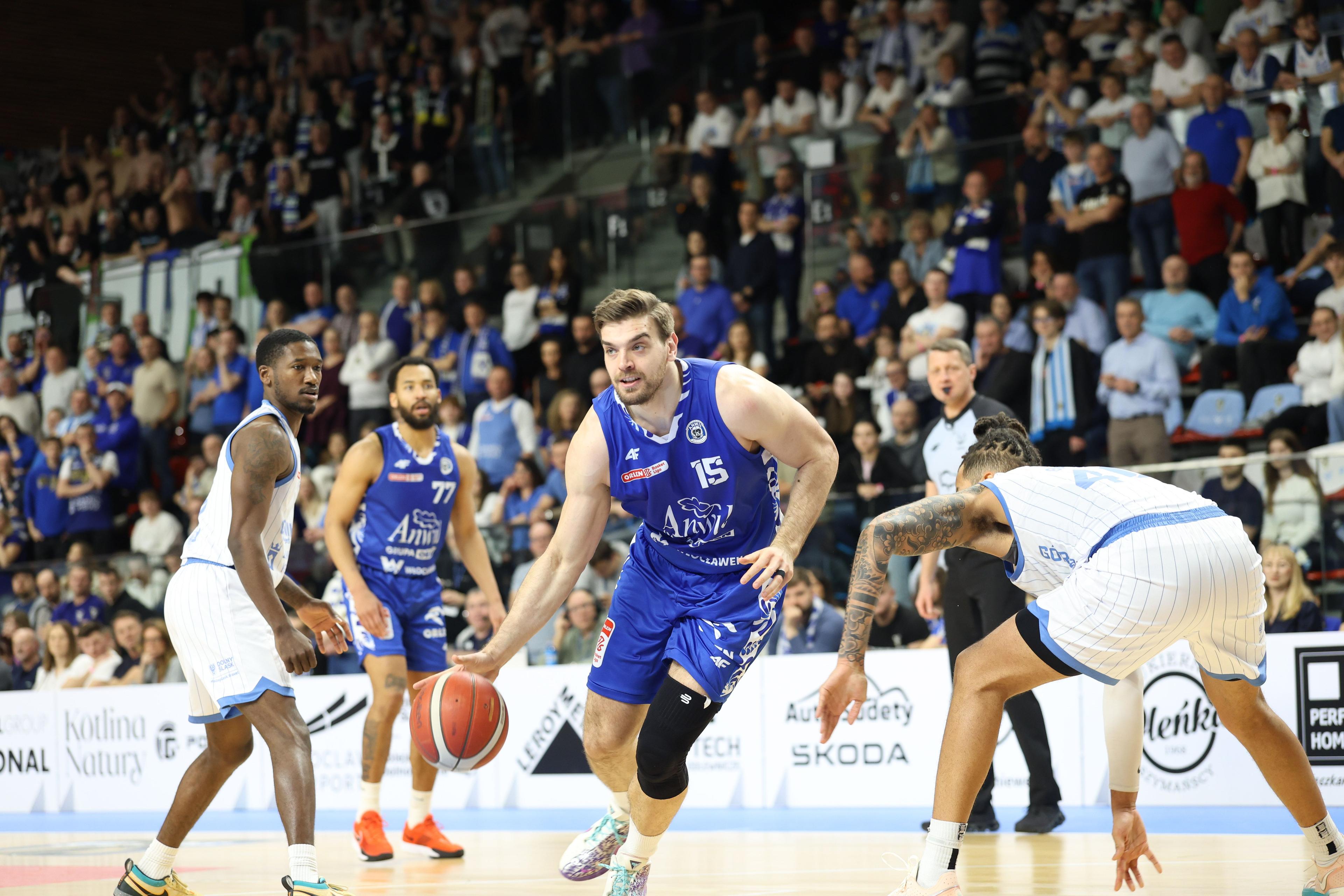 Anwil z pewnym zwycięstwem w Wałbrzychu