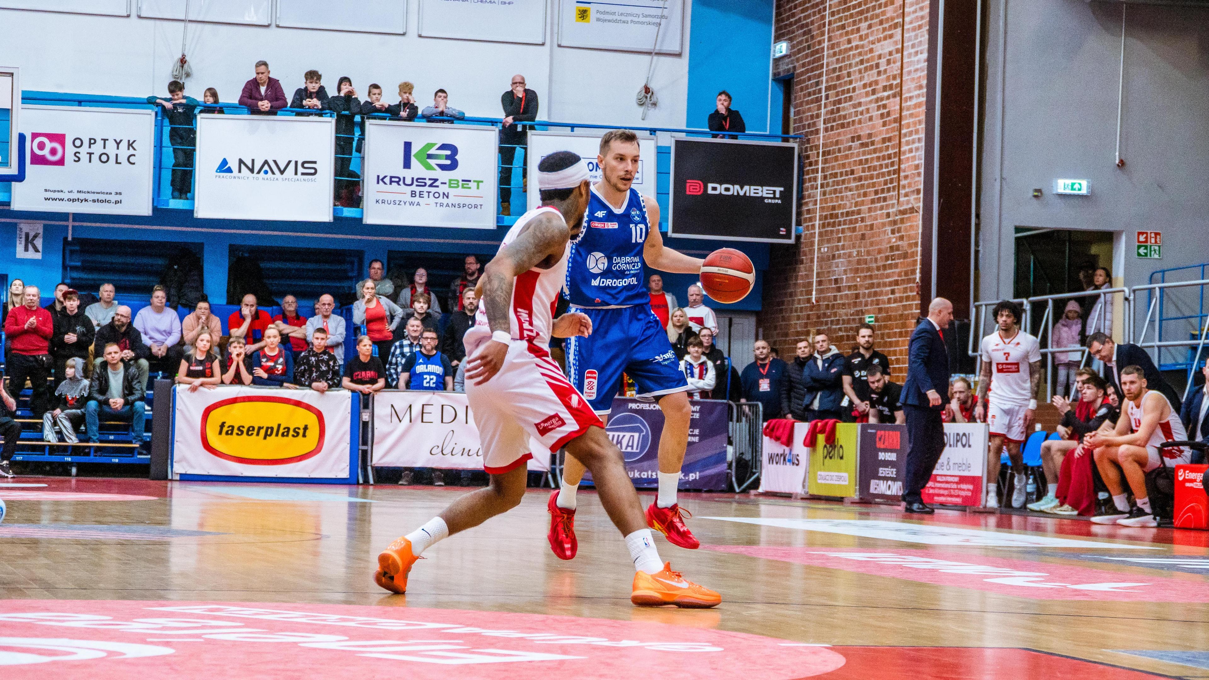 Osłabiony MKS wygrywa w Słupsku, świetny Musiał!