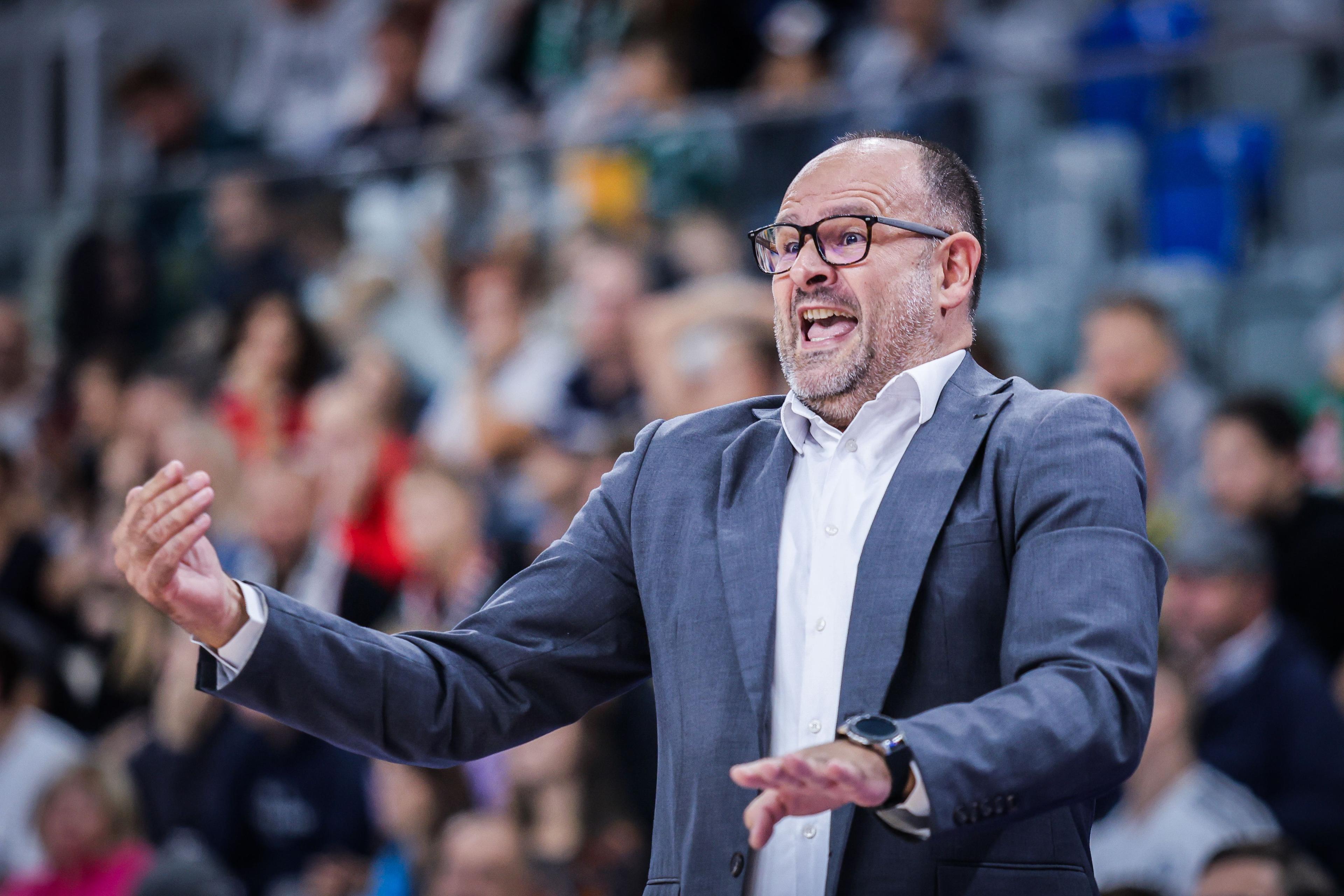 Skelin nowym trenerem Energa Czarnych