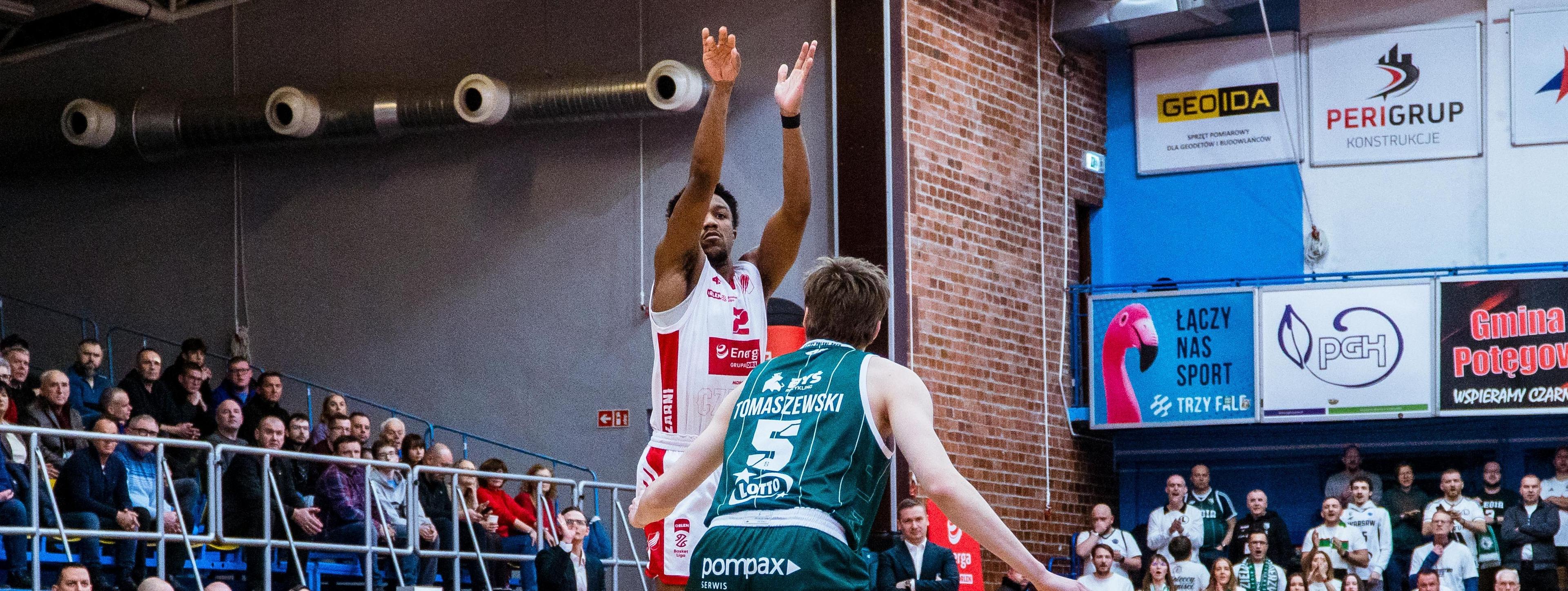 Energa Czarni pokonują mistrzów!