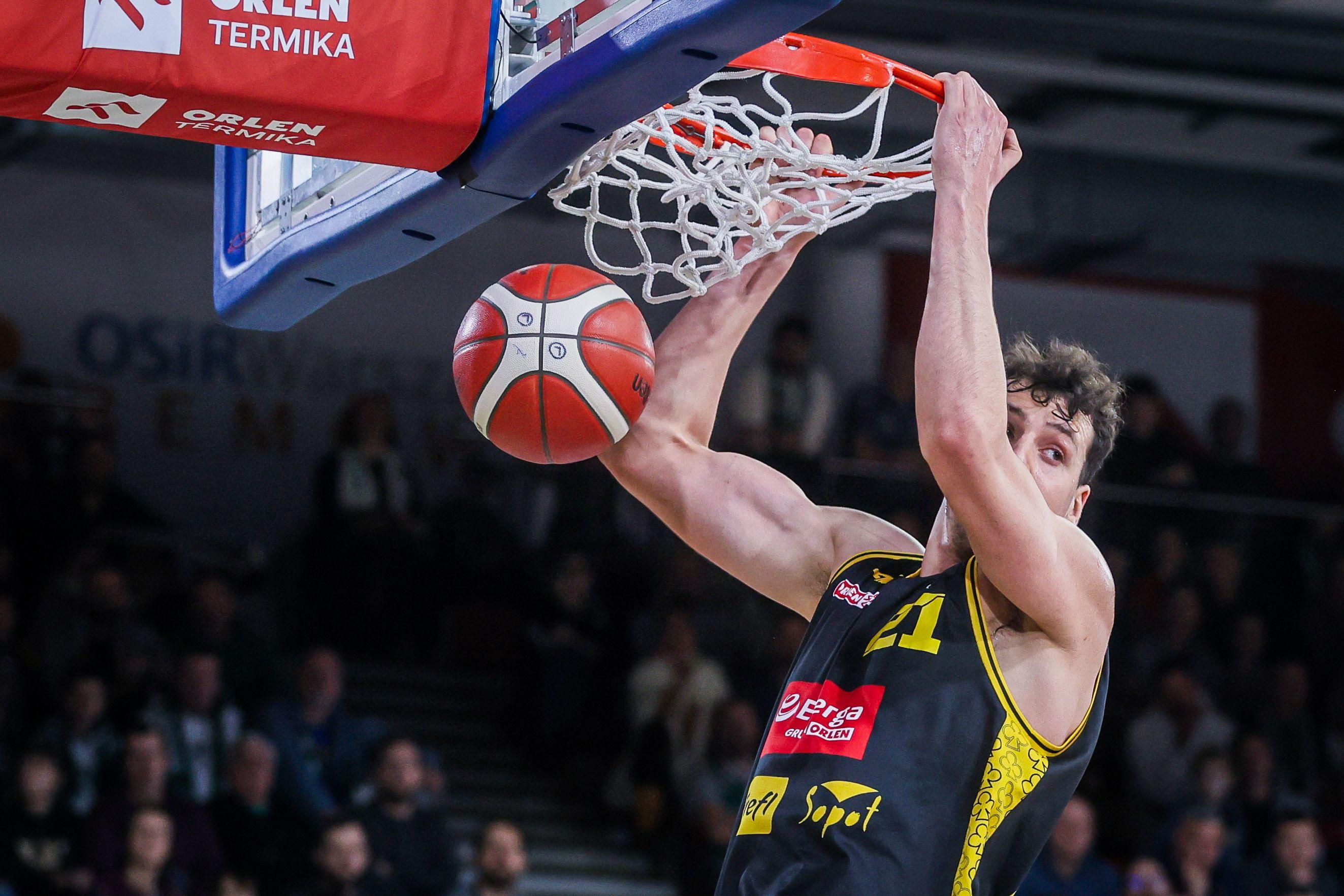 FIBA Europe Cup: Węgrzy pokonali Energa Trefla