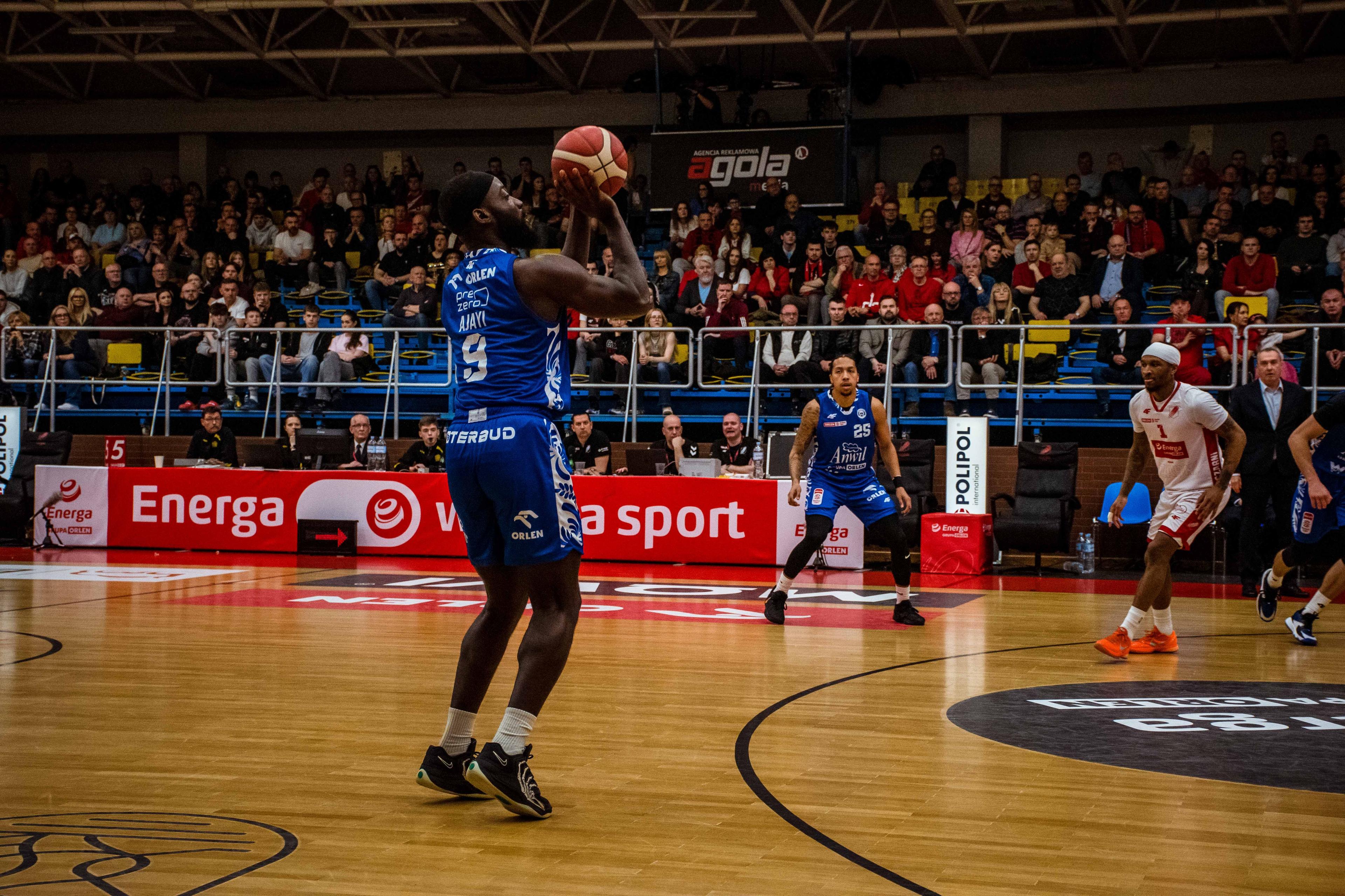 Wyrównany mecz w Słupsku dla Anwilu