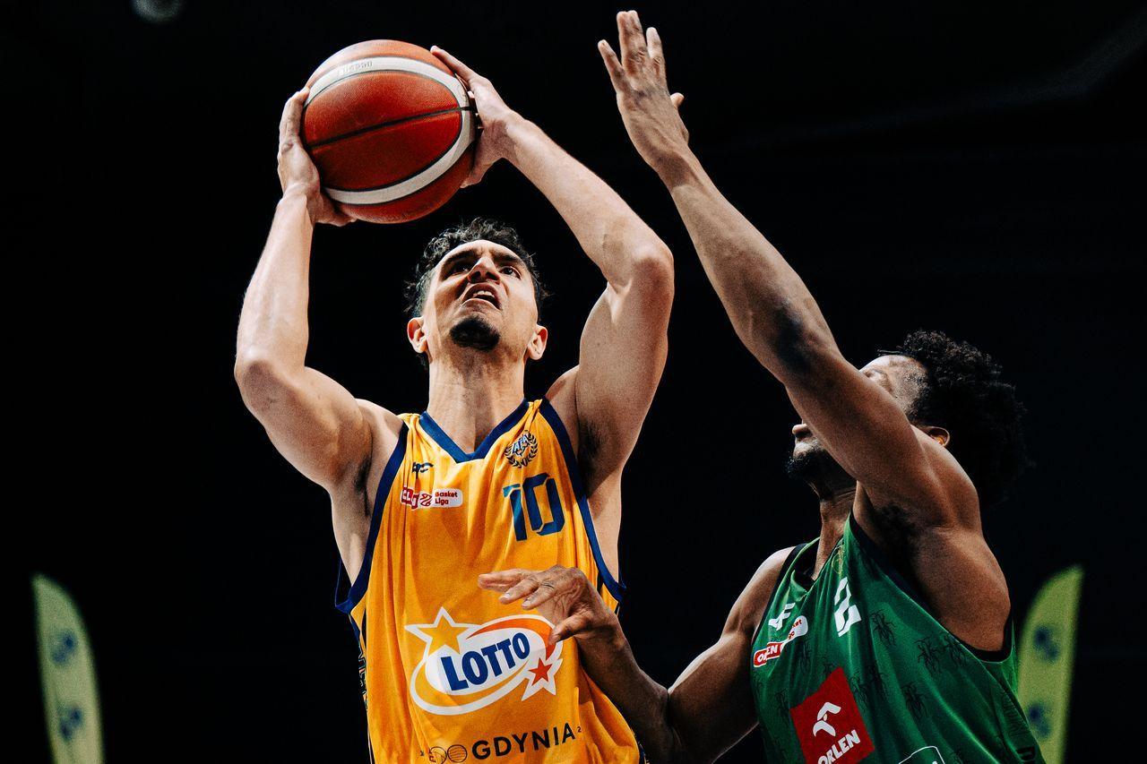 Pewne zwycięstwo AMW Arki