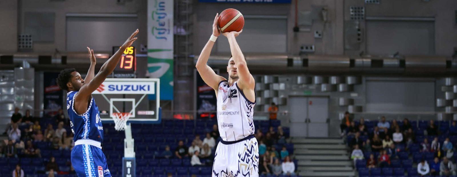 Ofensywny King pokonuje MKS