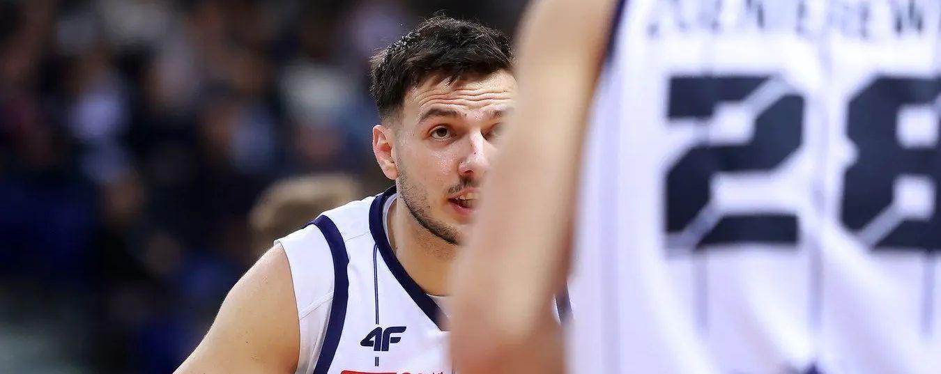 Wideo: 16 asyst Jovana Novaka